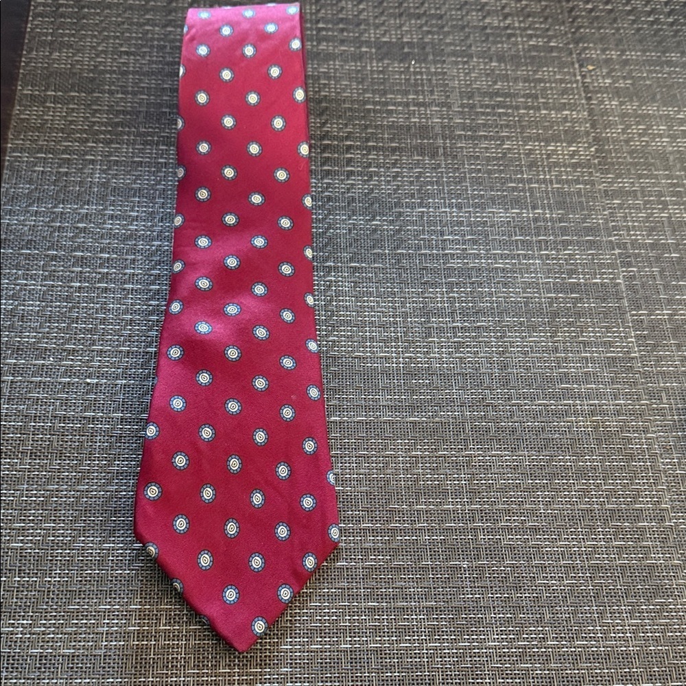 Valente 100% silk Elegant Red Patterned Men's Tie